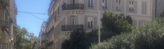 Rue d’Antrechaus à Toulon : histoire, culture et nouveau siège d’Optim Office
